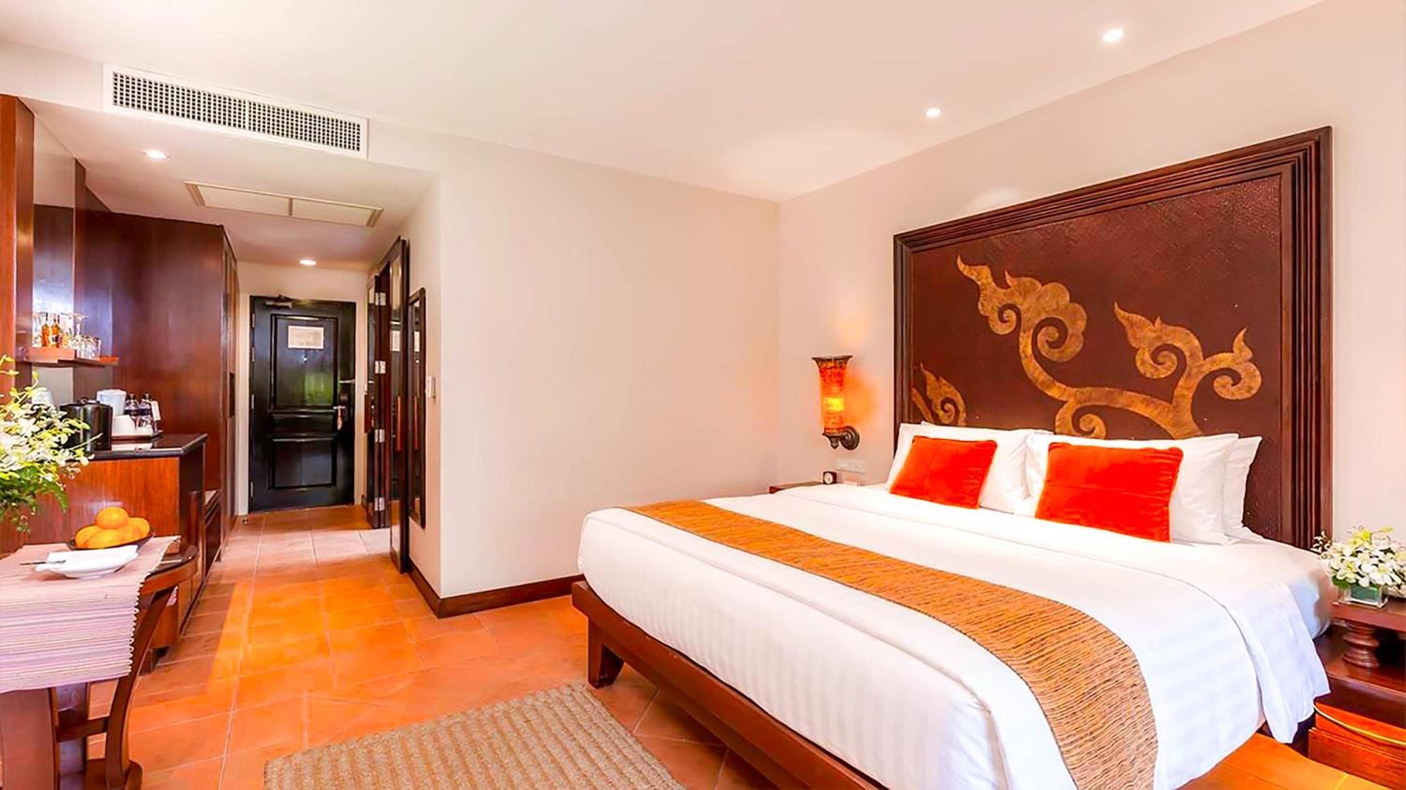 Resort Mövenpick Resort&spa Phuket - Sha 5*