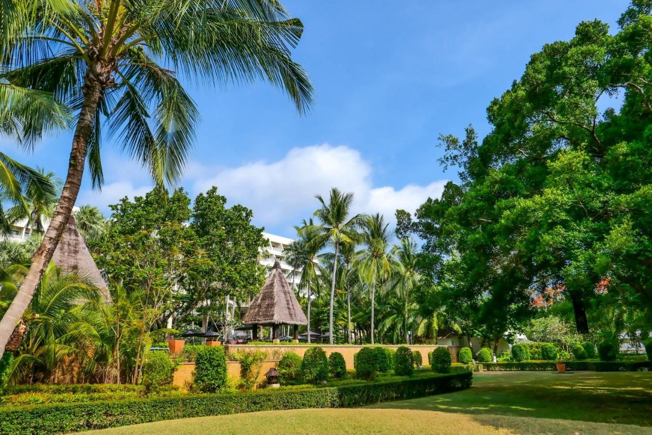 Resor Paradox Phuket 5*