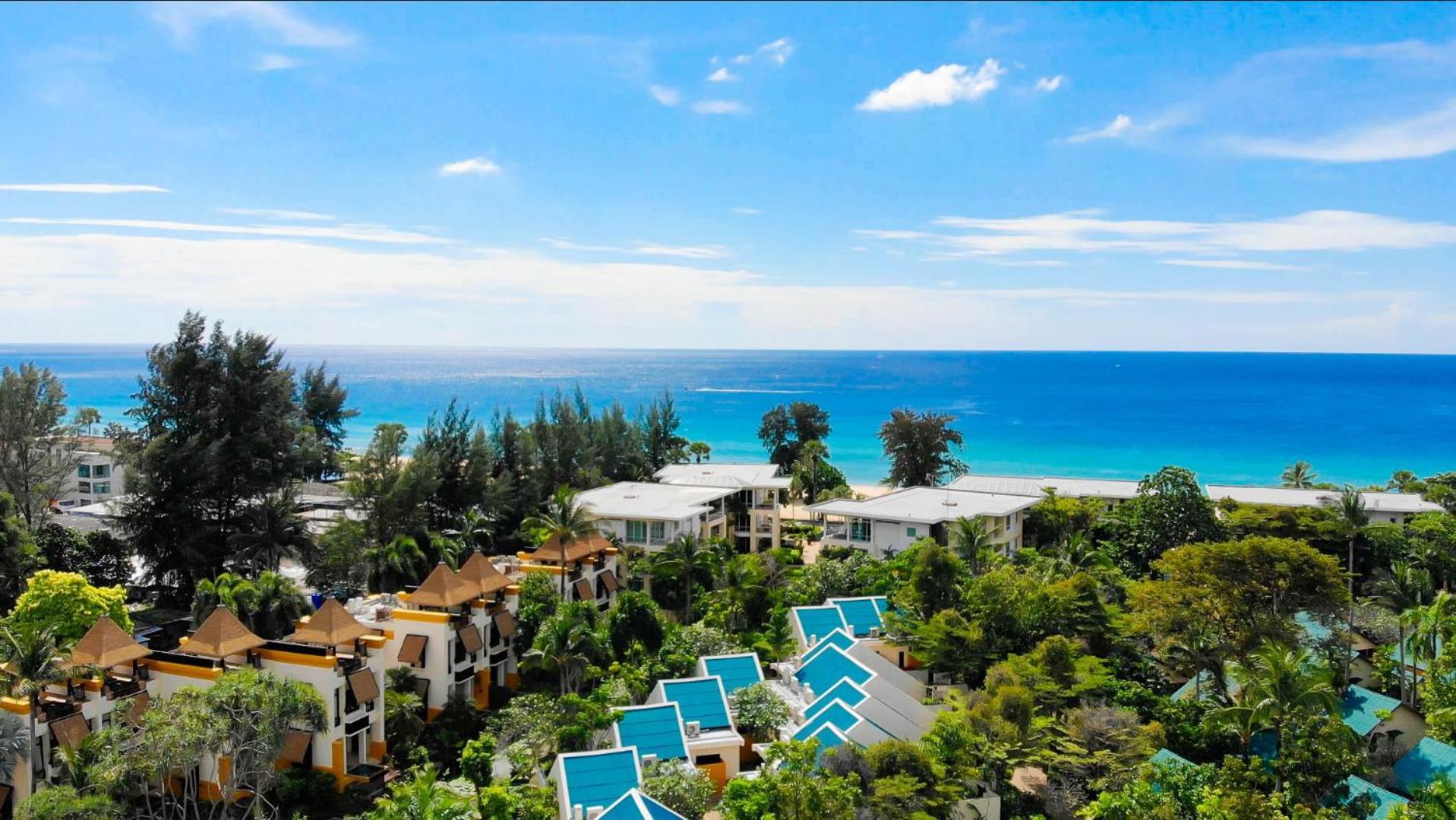 Resor Paradox Phuket Karon